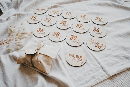 Wooden Pregnancy Milestone Card Discs - Classic