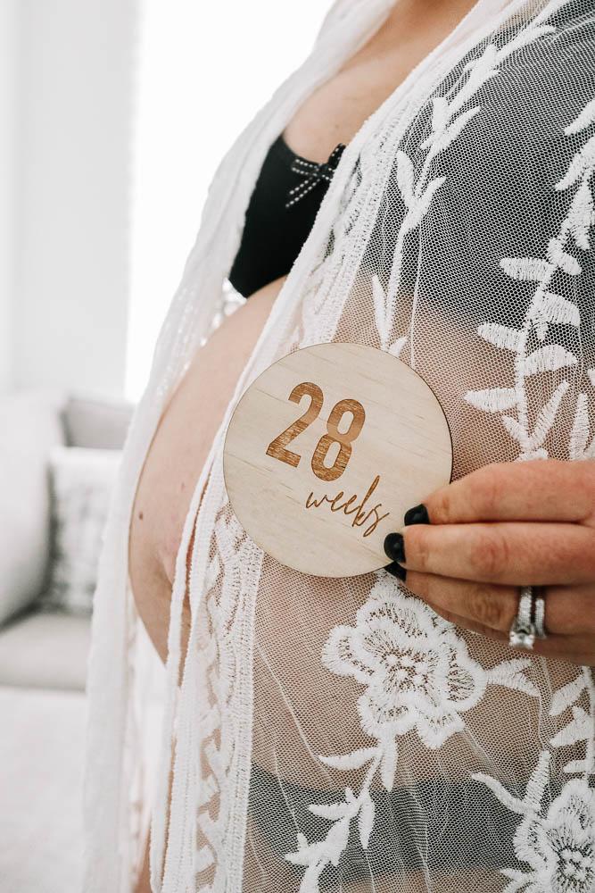 Wooden Pregnancy Milestone Card Discs - Classic